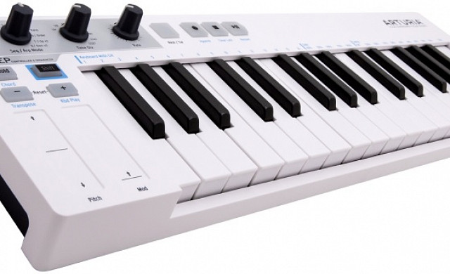  Arturia KeyStep – компактная и многофункциональная MIDI-клавиатура